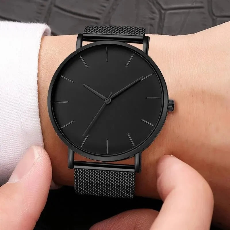 MINIMALIST VANTA BLACK