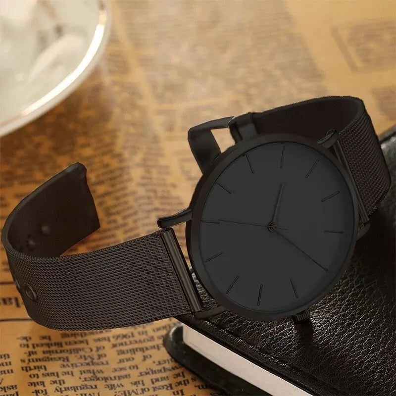 MINIMALIST VANTA BLACK